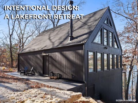 Photo of 18530 W Eagle Rock Beach Drive, Eagle Rock, MO 65641 (MLS # 60310769)