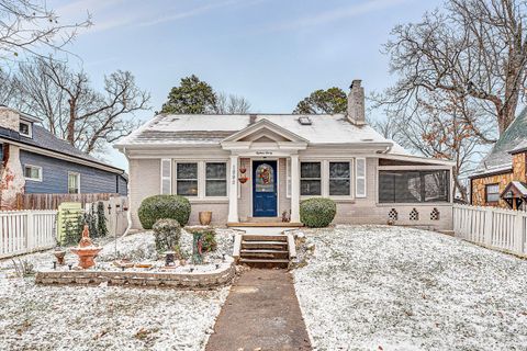 Photo of 1890 N Douglas Avenue, Springfield, MO 65803 (MLS # 60311189)
