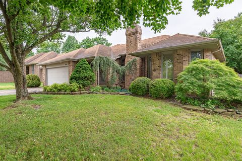Photo of 1895 S Forrest Heights Avenue, Springfield, MO 65809 (MLS # 60324626)