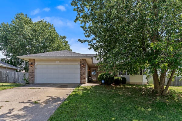 804 N COTTONWOOD AVE, REPUBLIC, MO 65738 - Image 79d50d5a18861ebeace71eaa49cfb221/1948352796