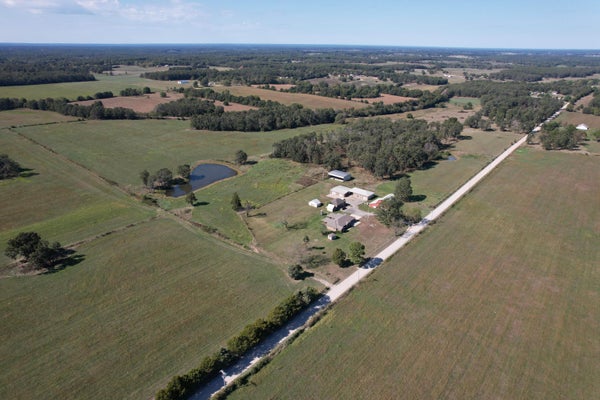 18007 NORTON DR, PHILLIPSBURG, MO 65722 - Image 7ba32b4f5bf3ffc99a89763e5a60cb27/1921872556