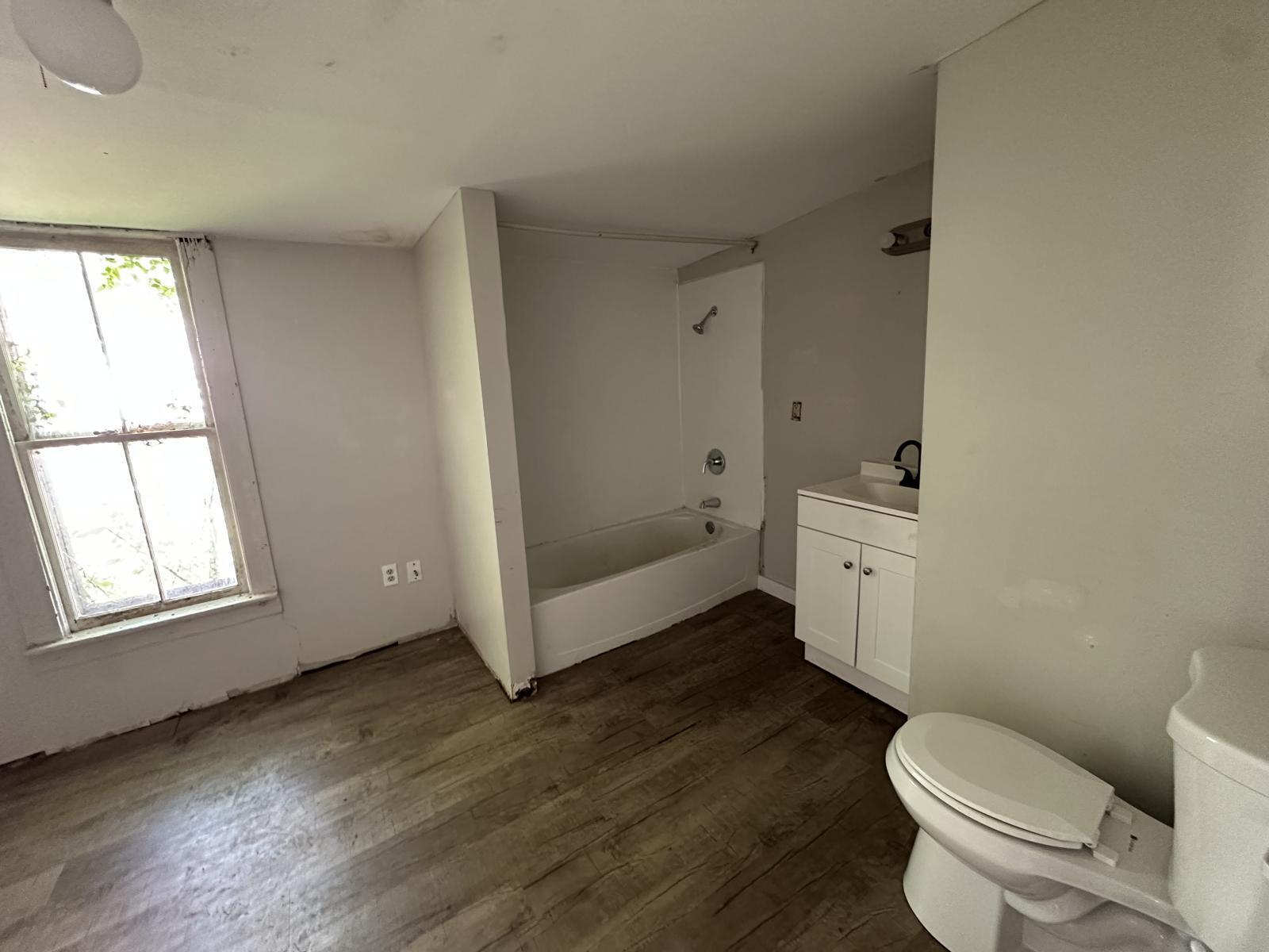 714 W 2nd Street