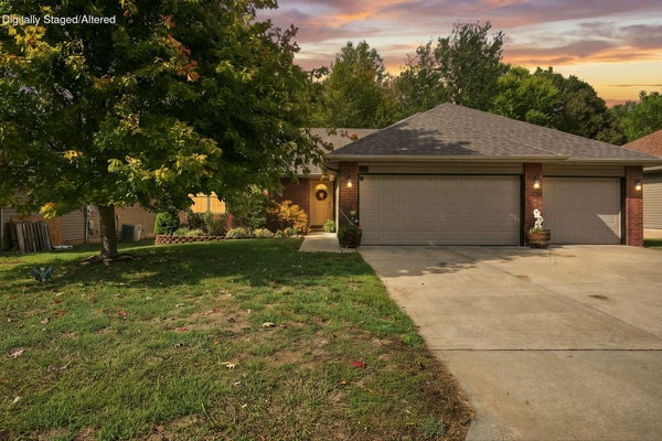 2107 S FISK AVE, SPRINGFIELD, MO 65807 - Image 8055da4f0128ec4f00c8692d42229674/1926606547