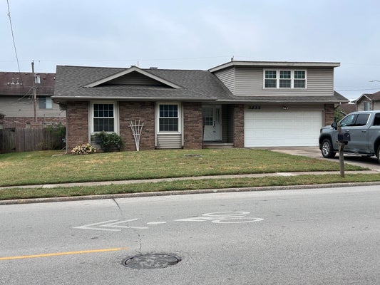 3233 S JEFFERSON AVE, SPRINGFIELD, MO 65807 - Image 82a6b2bb169ebdfc76b3abf350a756fb/3095007832