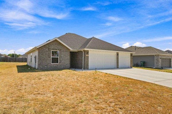 1107 ABBEY ST, MONETT, MO 65708 - Image 8386ebf922fdebaa395a14b0e14bb334/1173312065