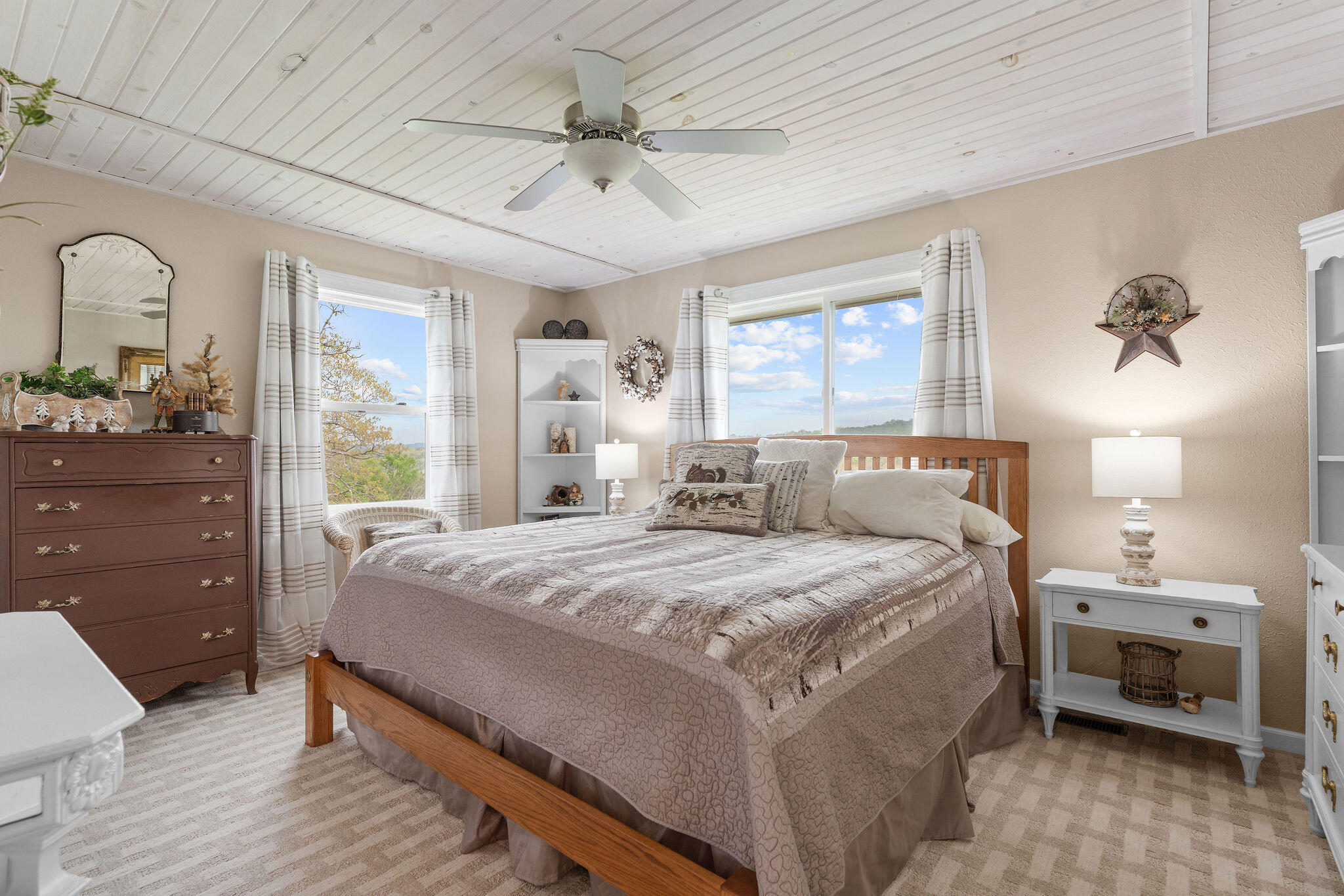 Boone-Not in List - Commercial Sale