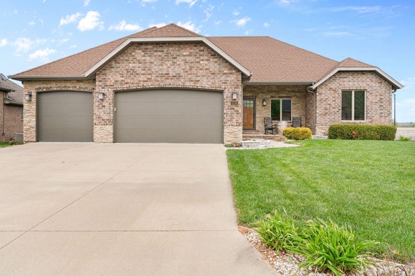 3238 S JUNIPER AVE, SPRINGFIELD, MO 65804 - Image 842190c4169bb52e50fc47e81d8e44e3/716891144