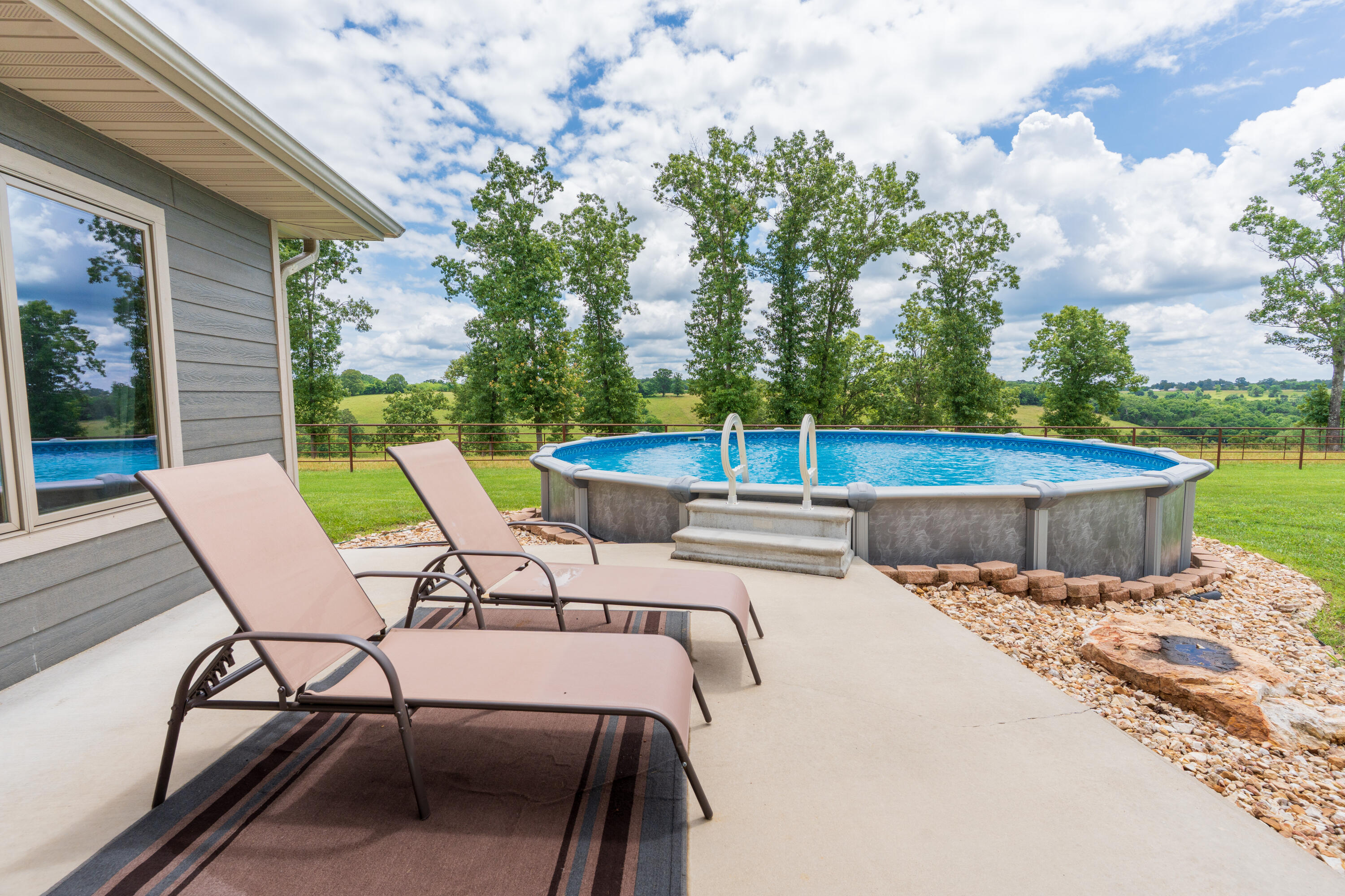 15576 State Highway 76