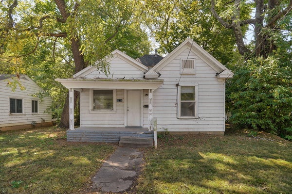 1216 W HARRISON ST, SPRINGFIELD, MO 65806 - Image 846e5472aa60168a0e4a76cac7ff0397/1272435205
