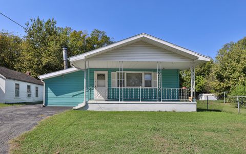 Photo of 2441 N Prospect Avenue, Springfield, MO 65803 (MLS # 60311367)