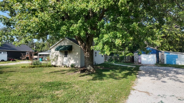 1947 N OLD ORCHARD AVE, SPRINGFIELD, MO 65803 - Image 853a403f344f5cd897ae80b156145ea2/3096214522