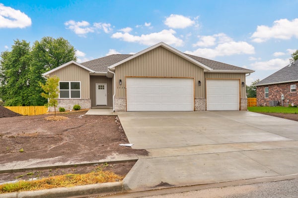 3026 BRADFORD ST, REPUBLIC, MO 65738 - Image 87788d254f0a9d71bb3d72abf97956aa/3784277020