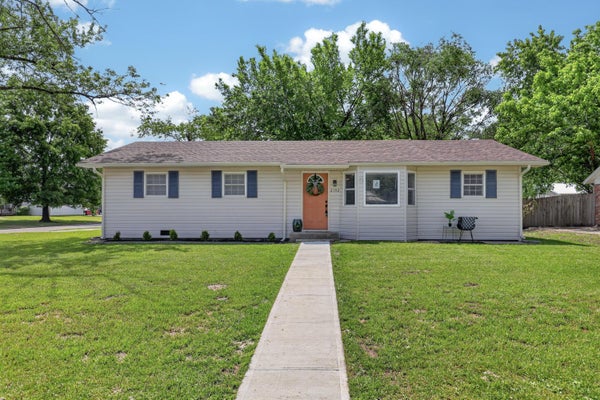2102 W 12TH ST, JOPLIN, MO 64801 - Image 8d05f84c56c2dd75b71ad05fa1cacd2b/1872540375