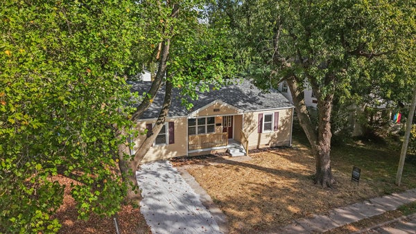 2036 N PICKWICK AVE, SPRINGFIELD, MO 65803 - Image 8f17d29c75020c0663eccf9b210fefab/3893518031