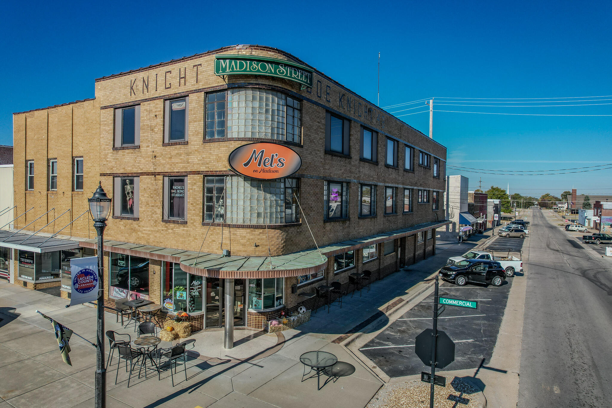Carrie Tennis _ 201 W Commercial St-102