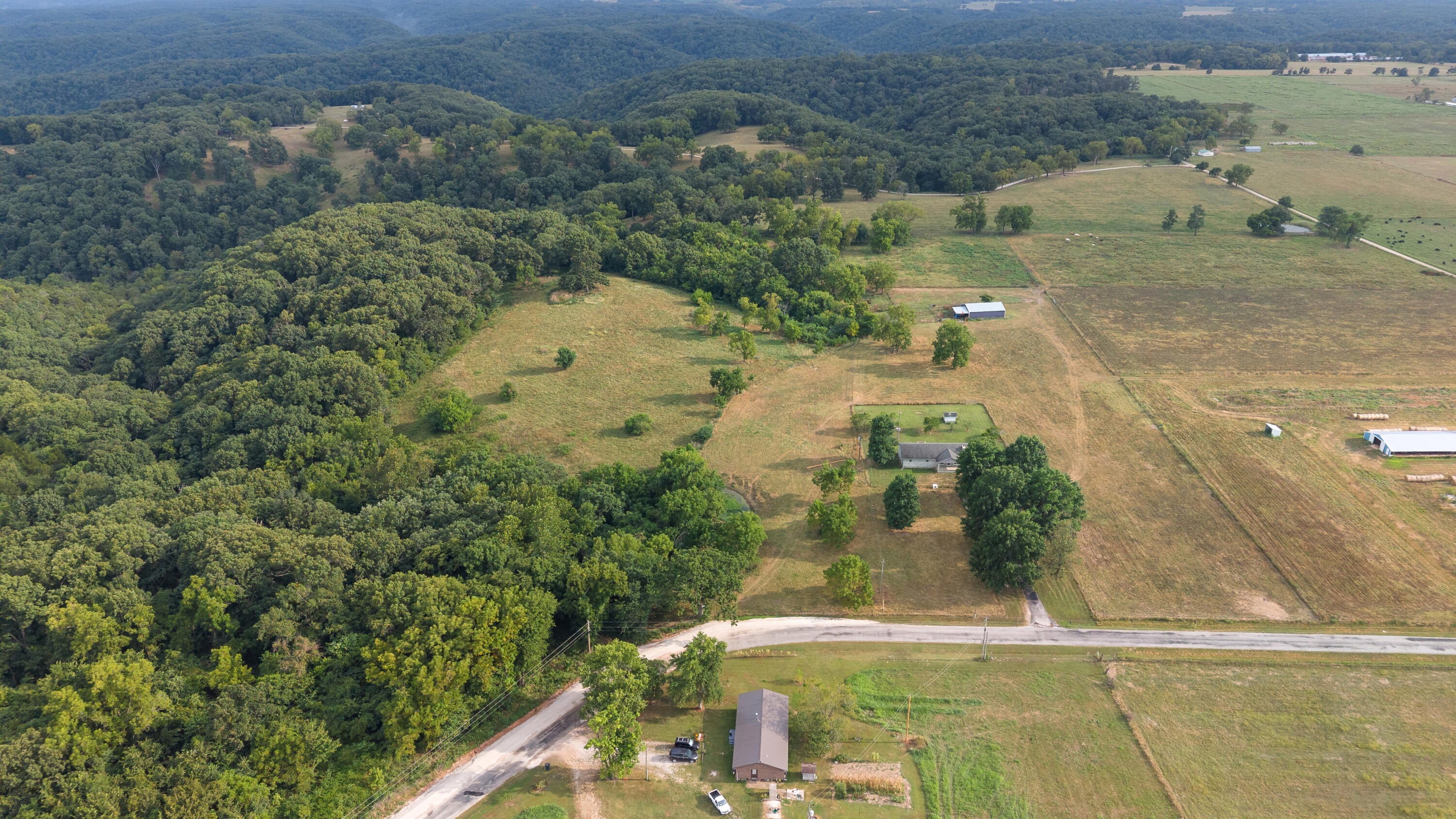 9671 Farm Road 2230 - Photo 4