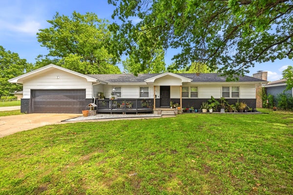 1201 W EDGEWOOD ST, SPRINGFIELD, MO 65807 - Image 914d4856706ceabb588c5d004bfd0e95/1006137345