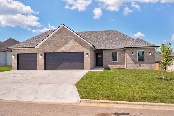 3041 E HERITAGE ST, REPUBLIC, MO 65738 - Image 921b5356d83f0b6fe75016cc2d01cd32/3526048772