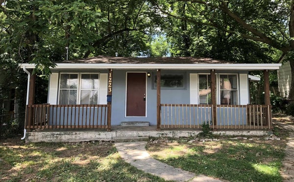 1223 S NEW AVE, SPRINGFIELD, MO 65807 - Image 933d9d493aedfc620ac51f99e8084baa/2607452802