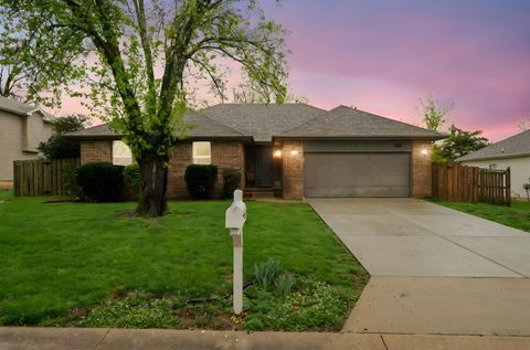 302 W Warren Avenue, Ozark, MO 65721 - MLS#: 60291109