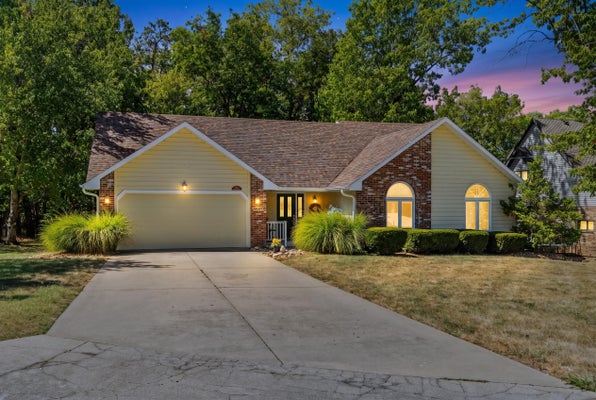 3865 N WILLIAMS CT, SPRINGFIELD, MO 65803 - Image 93c1c8d76c42cac444219f46e75b75d0/2028694575