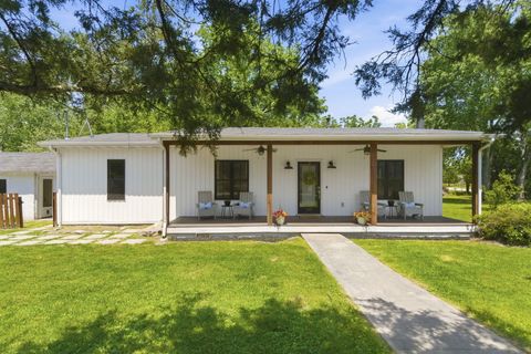 Photo of 641 State Highway Kk, Fordland, MO 65652 (MLS # 60323838)