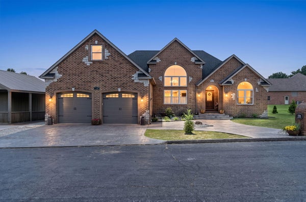 1504 E 15TH ST, MOUNTAIN GROVE, MO 65711 - Image 9487f6082b665a45f5aa38f7b8f60f1d/3600949240