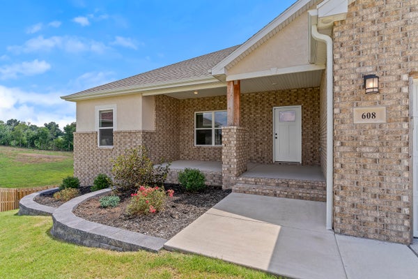 608 N BAYWOOD DRIVE, NIXA, MO 65714 - Image 982e1ec979f7afa70677c0e6d75afa8e/3747908983