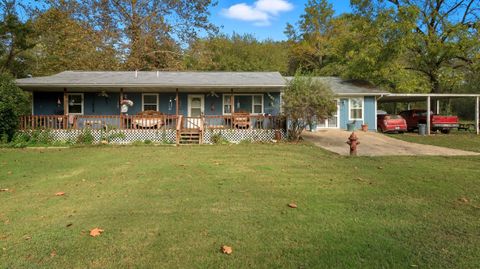 Photo of 249 Robinette Drive, Gainesville, MO 65655 (MLS # 60307517)
