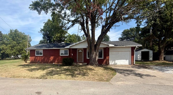 130 N LAFAYETTE AVE, REPUBLIC, MO 65738 - Image 9a7a3db293f606627bba067353e4f09c/314849820