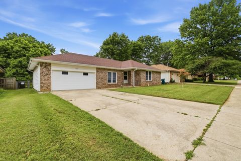 Photo of 3317 S Benton Avenue, Springfield, MO 65807 (MLS # 60324542)