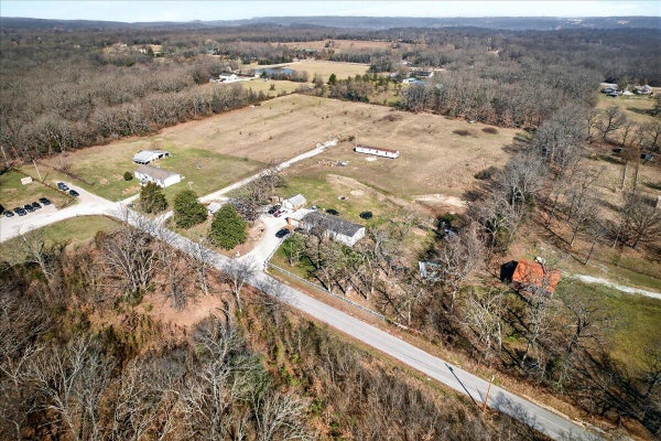 4196 COYOTE DR, JOPLIN, MO 64804 - Image 9c82a7cf016e72d54f9cd6613e77c388/2707213419