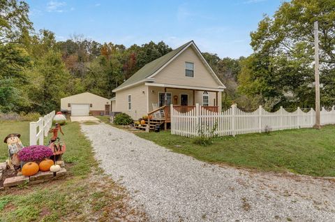 Photo of 208 W Main Street, Hurley, MO 65675 (MLS # 60307573)