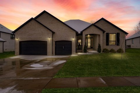 Photo of 2053 N Riva Ridge Court, Springfield, MO 65802 (MLS # 60310973)