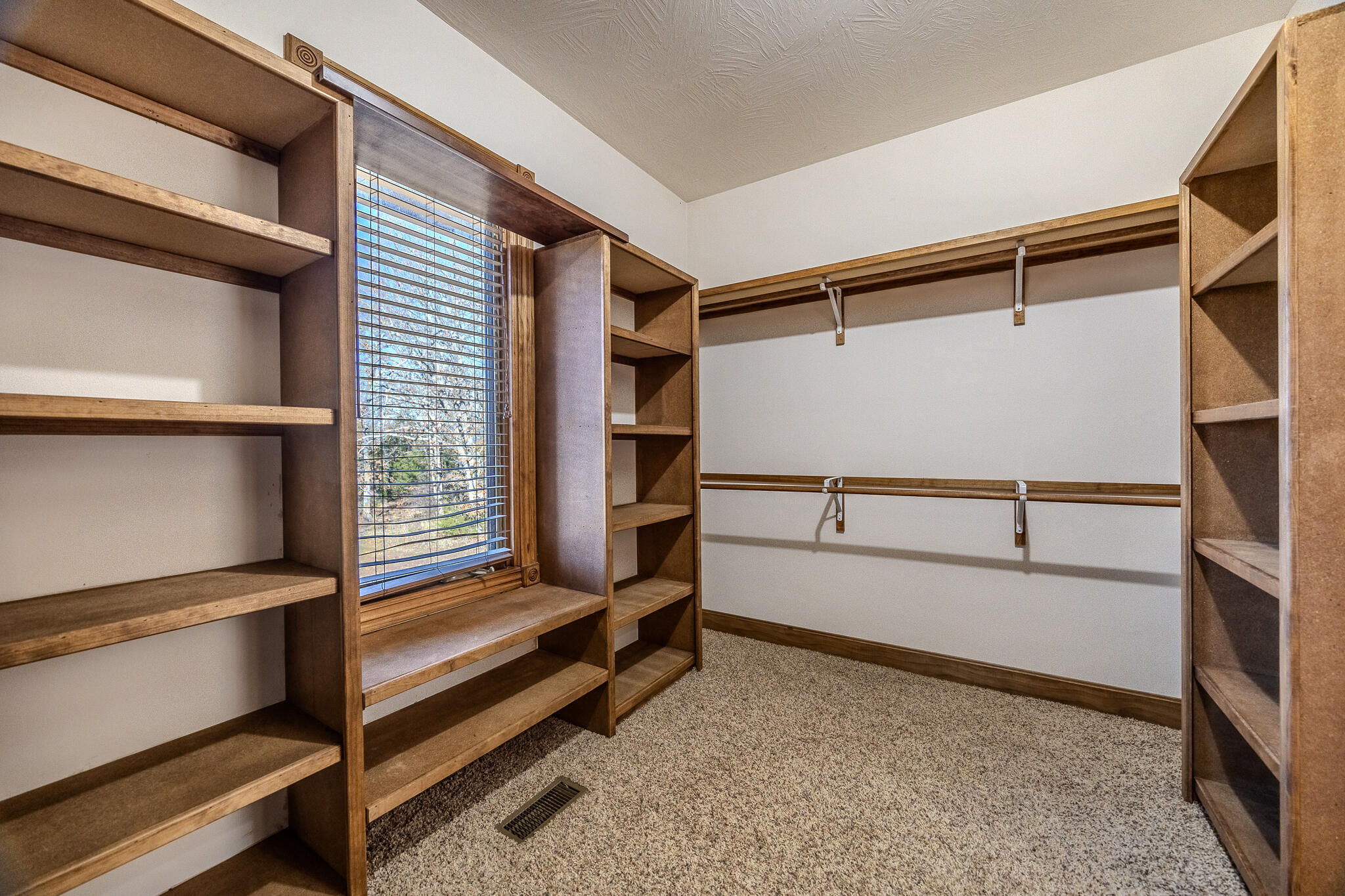 Lakewood Hills Estates - Residential