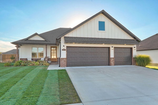 4221 N VENICE AVE, OZARK, MO 65721 - Image 9da48ca7fd53fb719d91faeacb9cc21f/1252317712