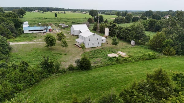 638 CENTER POINT RD, SEYMOUR, MO 65746 - Image 9dd28ff1c3975fbe56c8f4bba08ec3a0/277307081