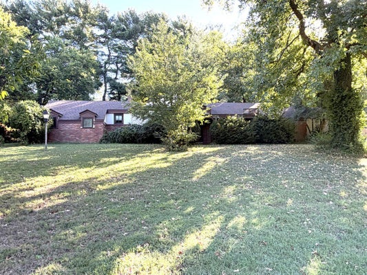 2468 S BRENTWOOD BLVD, SPRINGFIELD, MO 65804 - Image 9ee56f962a3b7192ef1e95486ac0a37f/2861425886