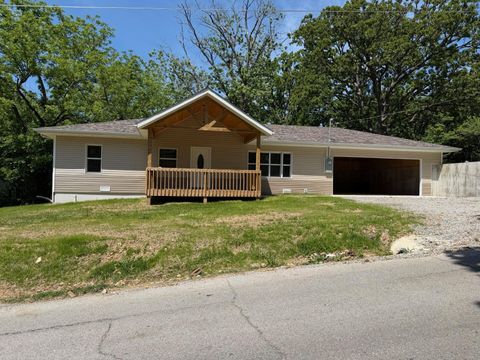Photo of 1311 N Mansfield Road, Ava, MO 65608 (MLS # 60323833)