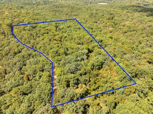 ADDRESS PRIVATE, EDWARDS, MO 65326 - Image a0071fb0ec588c2f3e1bc080624aeb6c/377012057