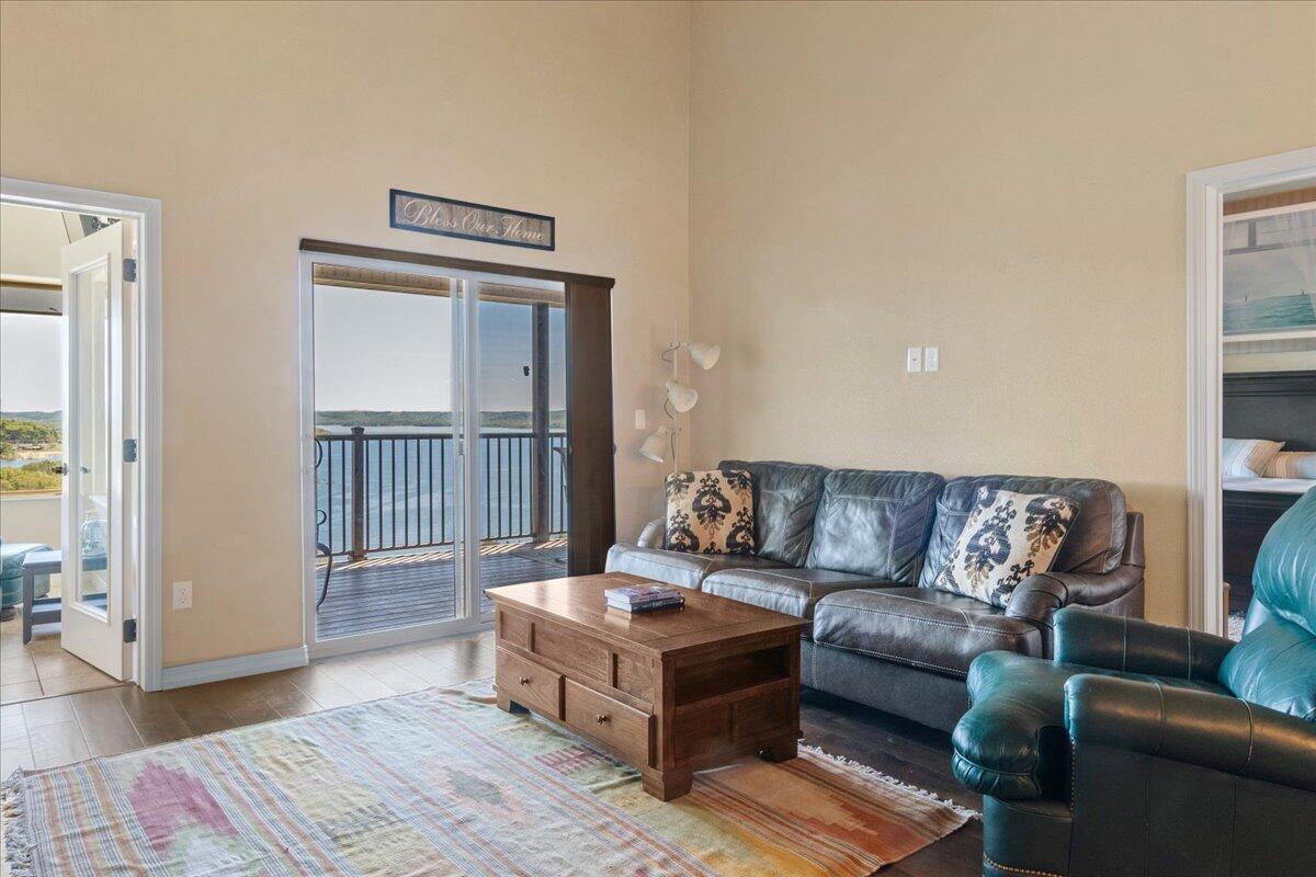 Majestic at Table Rock Condo - Residential
