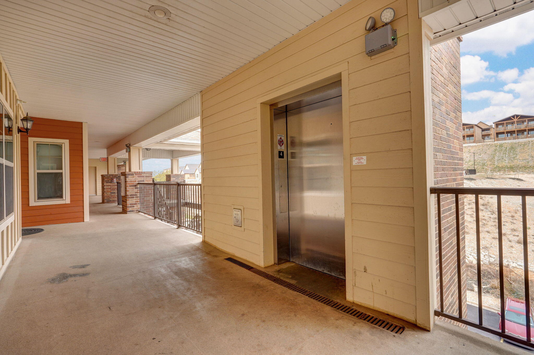 Majestic at Table Rock Condo - Residential