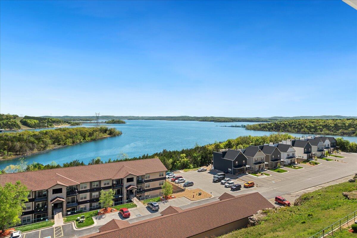 Majestic at Table Rock Condo - Residential