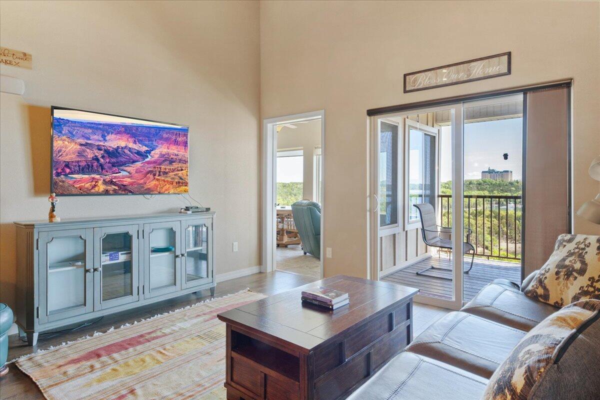 Majestic at Table Rock Condo - Residential