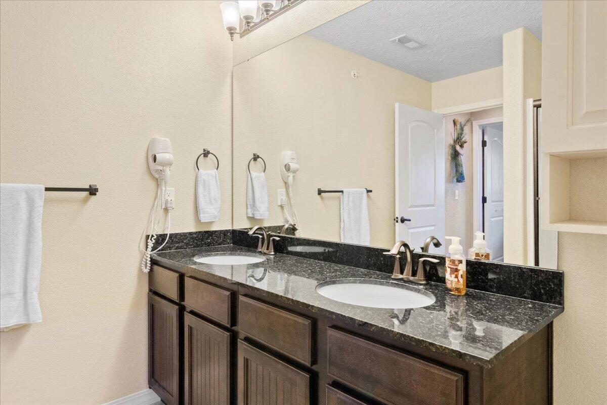 Majestic at Table Rock Condo - Residential