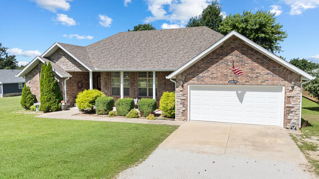 Photo 1 of 46 — 20875 Private Road 1122, Cassville, MO 65625
