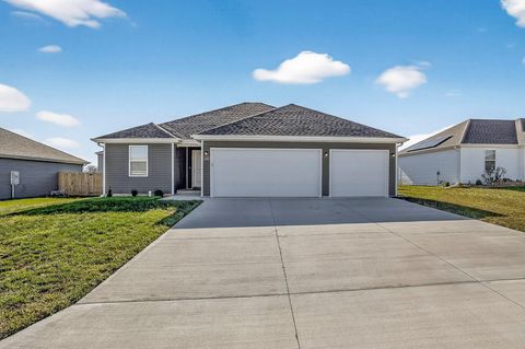 Photo of 2462 E Beagle Street, Republic, MO 65738 (MLS # 60310777)