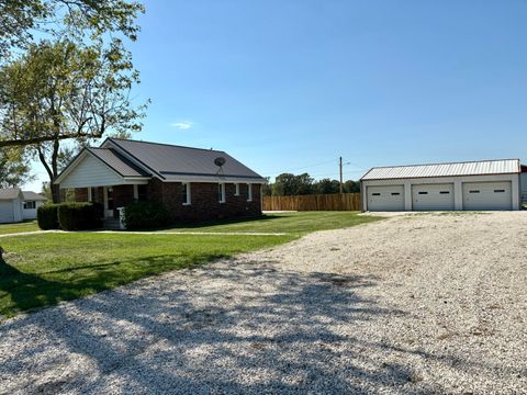 Photo of 996 S Diggins Main Street, Seymour, MO 65746 (MLS # 60307559)