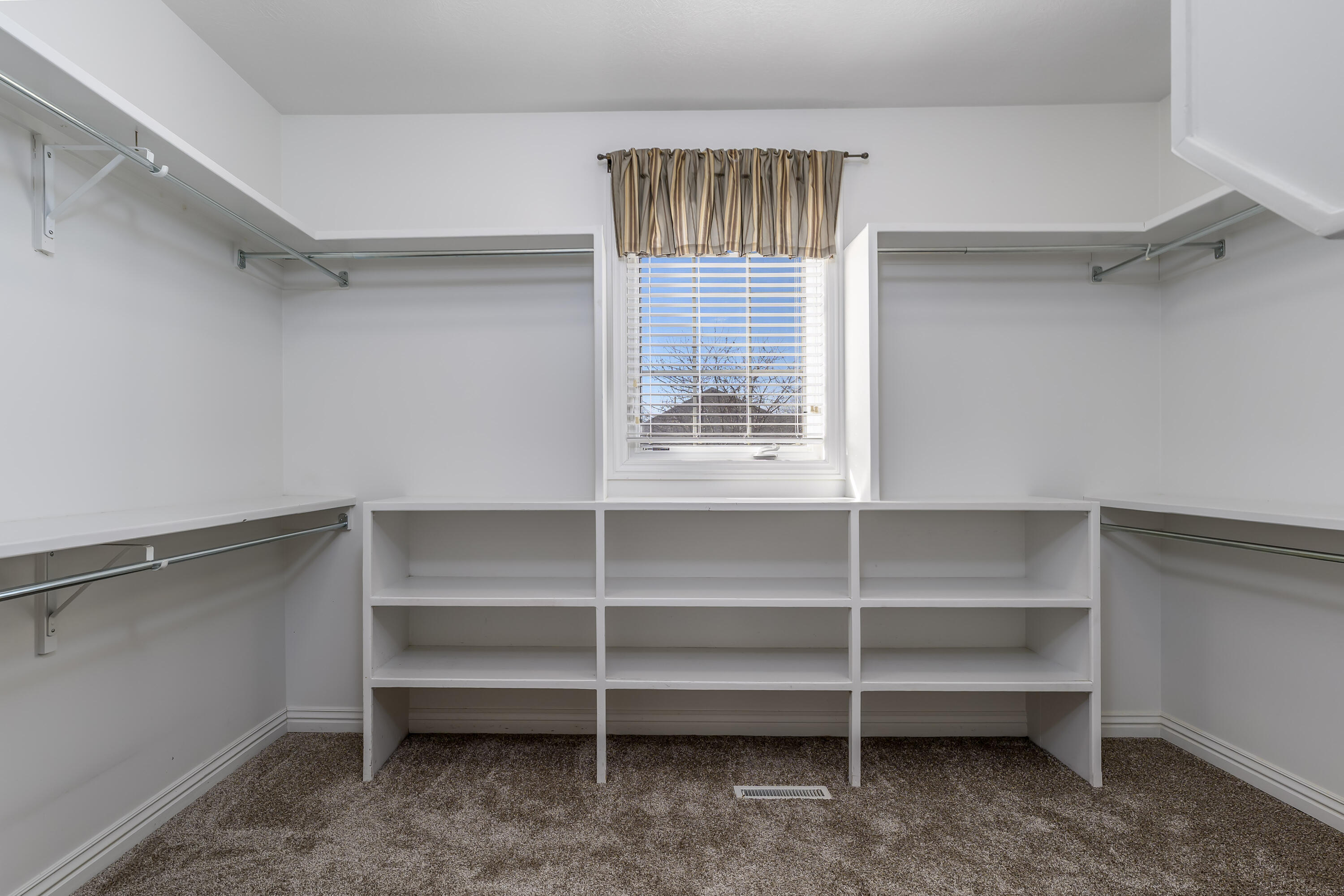 Marlborough Manor - Residential