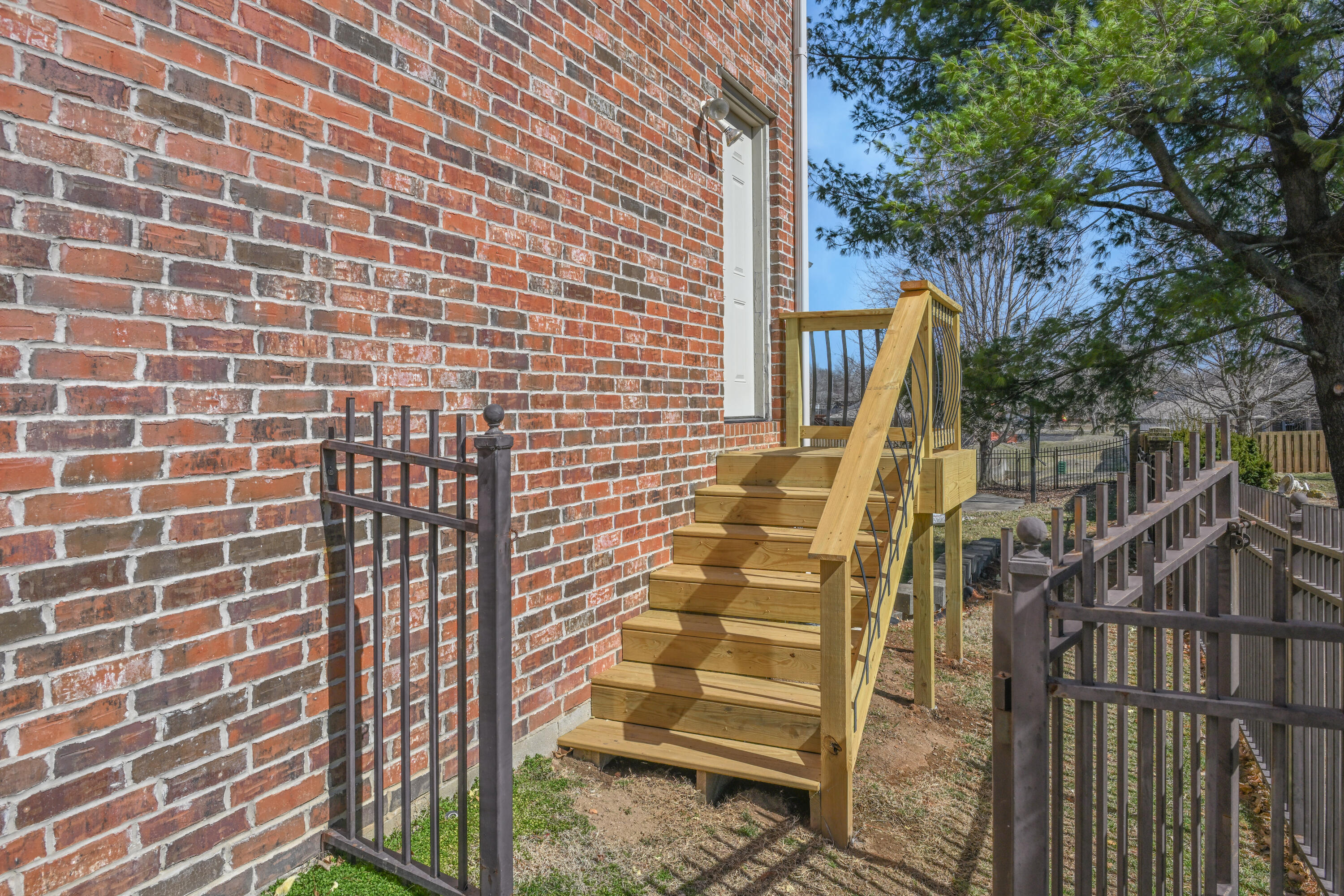 Marlborough Manor - Residential